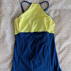 Lululemon tank size 2